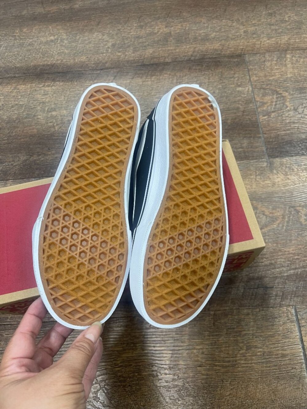 Vans Ward Low Sneakers Women's Size 6 New Without Tags - Picture 5 of 7